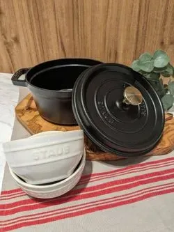 ◇Staub R20cmブラック＋ボウル×2ps セット ＜staub ストウブ＞（鍋