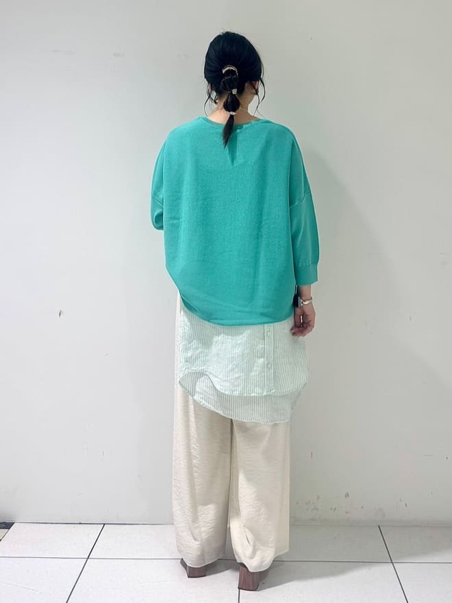 そんさんの「INDIVI｜【洗える】コットンリネン ドルマンニット」を使ったコーディネート