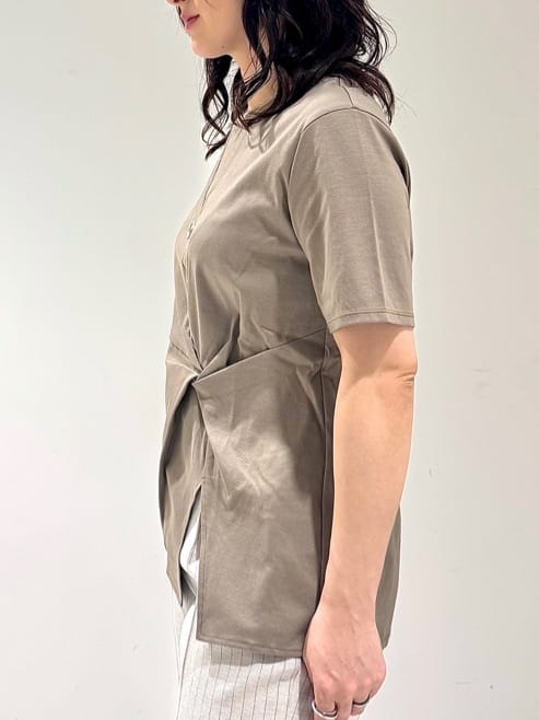 そんさんの「INDIVI｜【洗える】ねじりデザインTシャツ」を使ったコーディネート