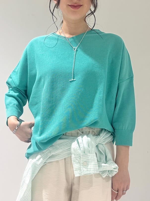 そんさんの「INDIVI｜【洗える】コットンリネン ドルマンニット」を使ったコーディネート
