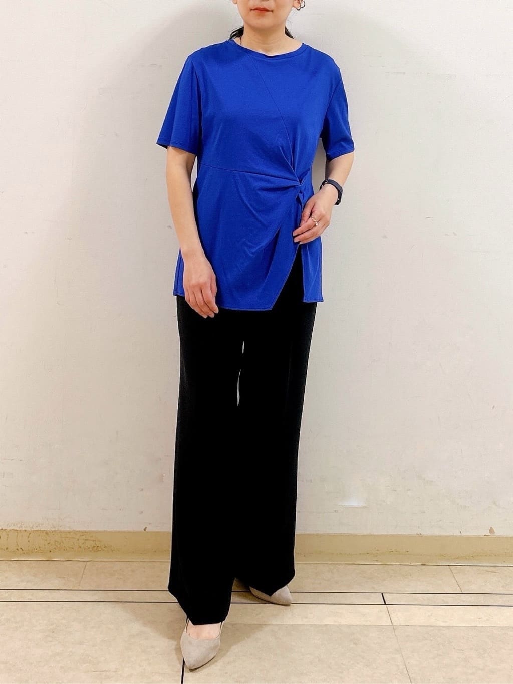 hattoriさんの「INDIVI｜【洗える】ねじりデザインTシャツ」を使ったコーディネート