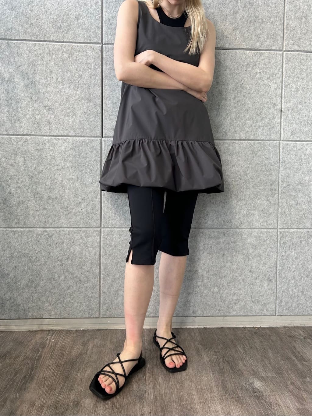 honoka Aさんの「CODE A｜design cut tank」を使ったコーディネート