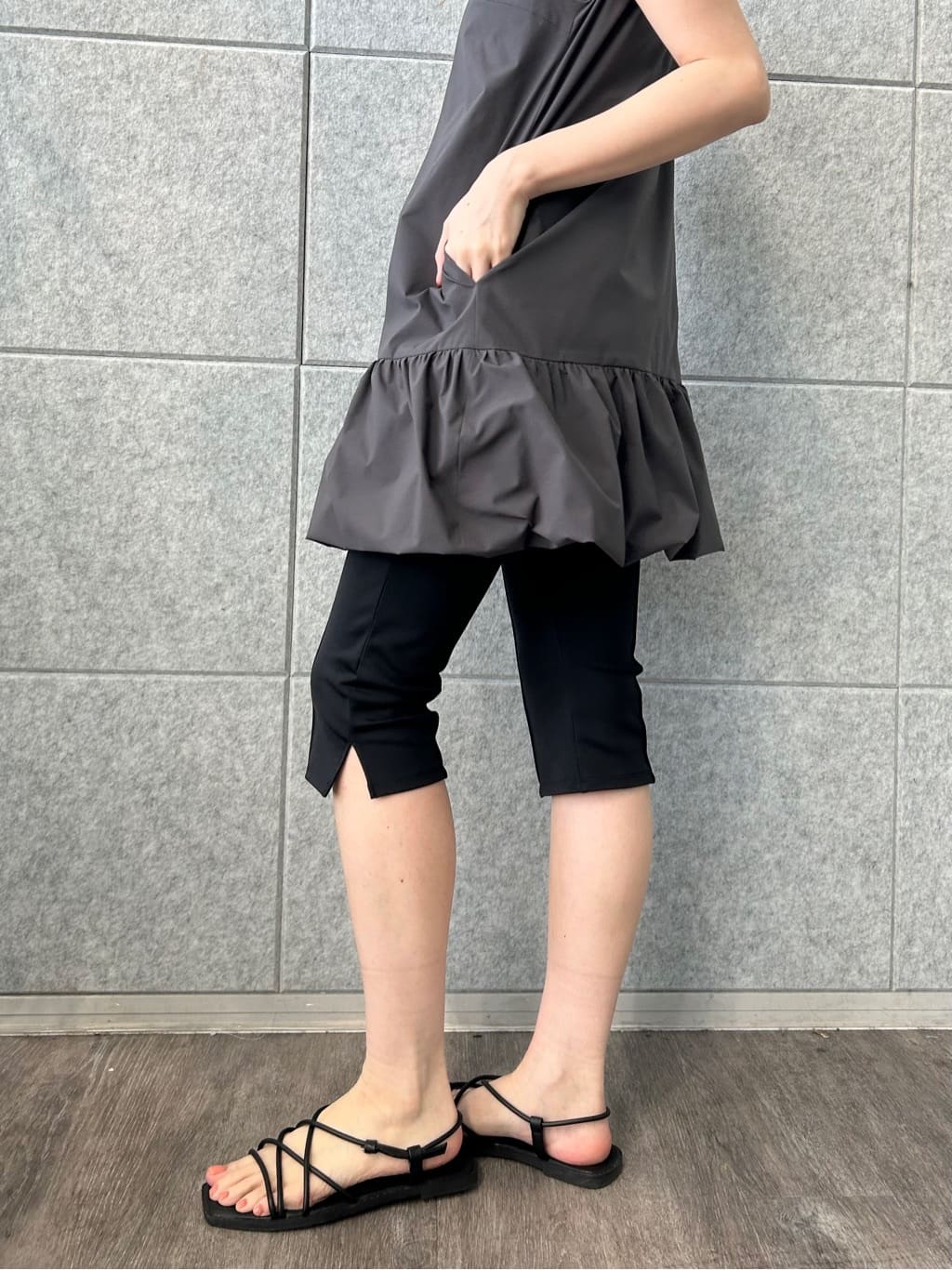 honoka Aさんの「CODE A｜design cut tank」を使ったコーディネート