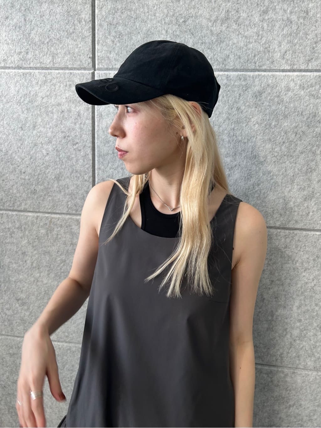 honoka Aさんの「CODE A｜design cut tank」を使ったコーディネート