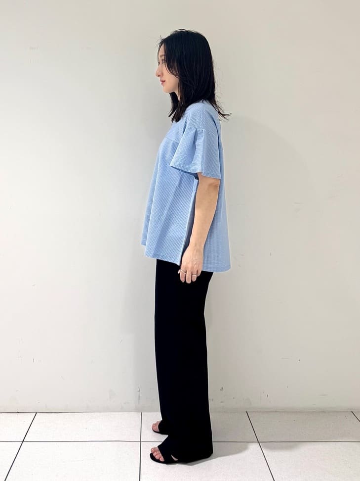 そんさんの「INDIVI｜【洗える／体型カバー】凹凸素材フレアデザイントップス」を使ったコーディネート