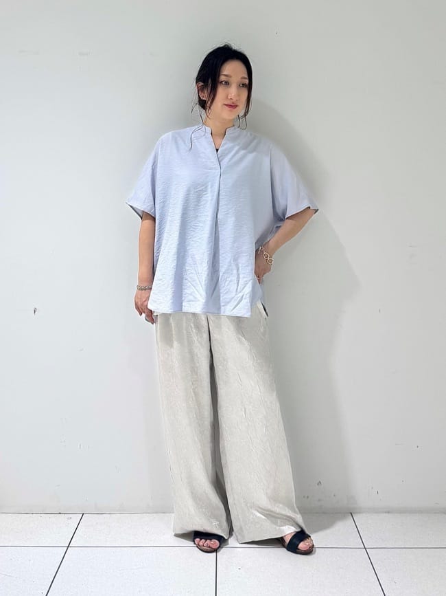 そんさんの「INDIVI｜【洗える／UVケア／SETUP可能】スキッパードルマンブラウス」を使ったコーディネート
