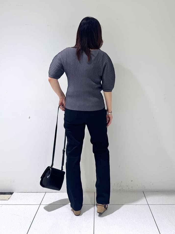そんさんの「INDIVI｜【二の腕カバー／スタイルアップ】ドライタッチストレッチニット」を使ったコーディネート
