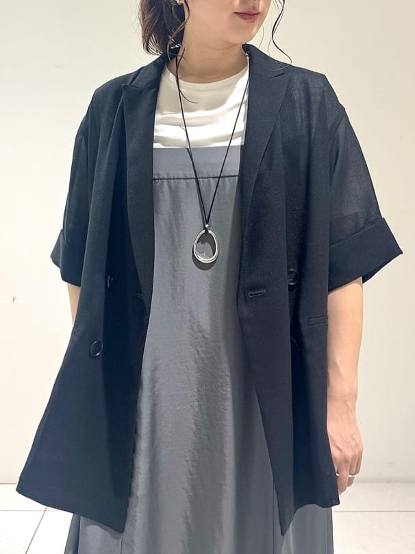 そんさんの「INDIVI｜【洗える／メッシュ素材】リネンライク半袖ダブルジャケット」を使ったコーディネート