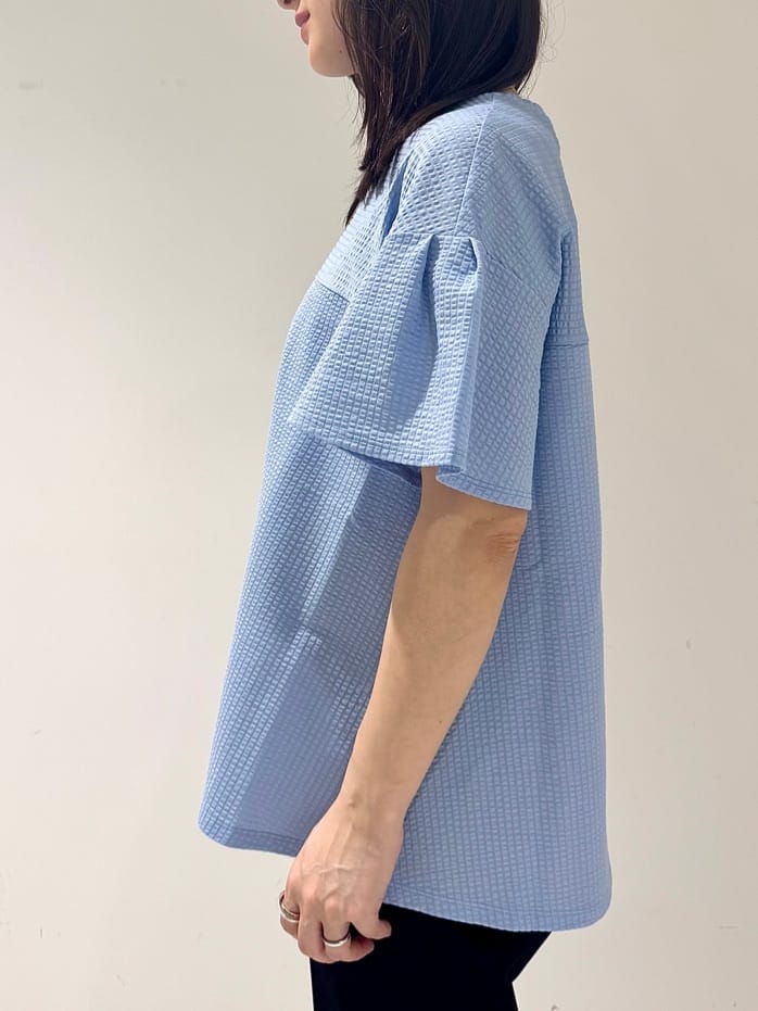 そんさんの「INDIVI｜【洗える／体型カバー】凹凸素材フレアデザイントップス」を使ったコーディネート