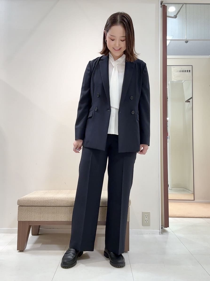 YUIさんの「UNTITLED｜【新色追加/セットアップ可】エアリー ダブルブレストジャケット」を使ったコーディネート