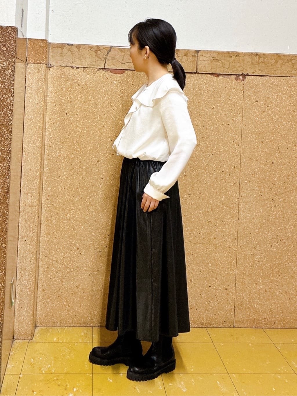 hattoriさんの「INDIVI｜【洗える／セレモニー】ラッフルサテンブラウス」を使ったコーディネート