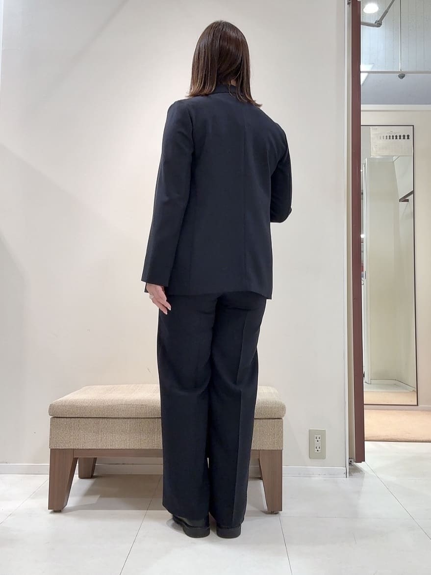 YUIさんの「UNTITLED｜【新色追加/セットアップ可】エアリー ダブルブレストジャケット」を使ったコーディネート