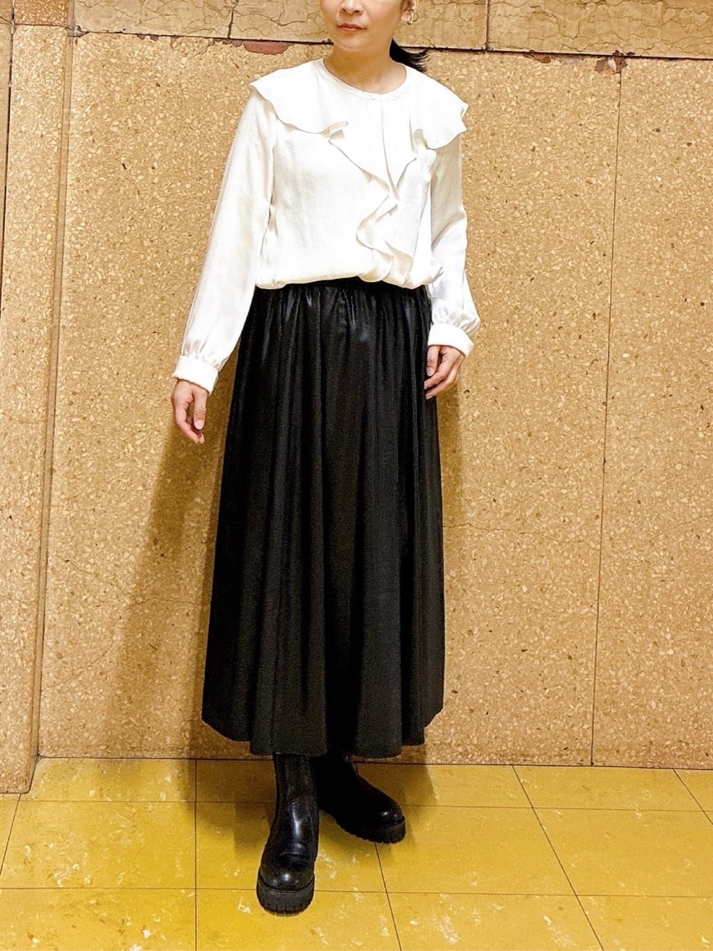 hattoriさんの「INDIVI｜【洗える／セレモニー】ラッフルサテンブラウス」を使ったコーディネート