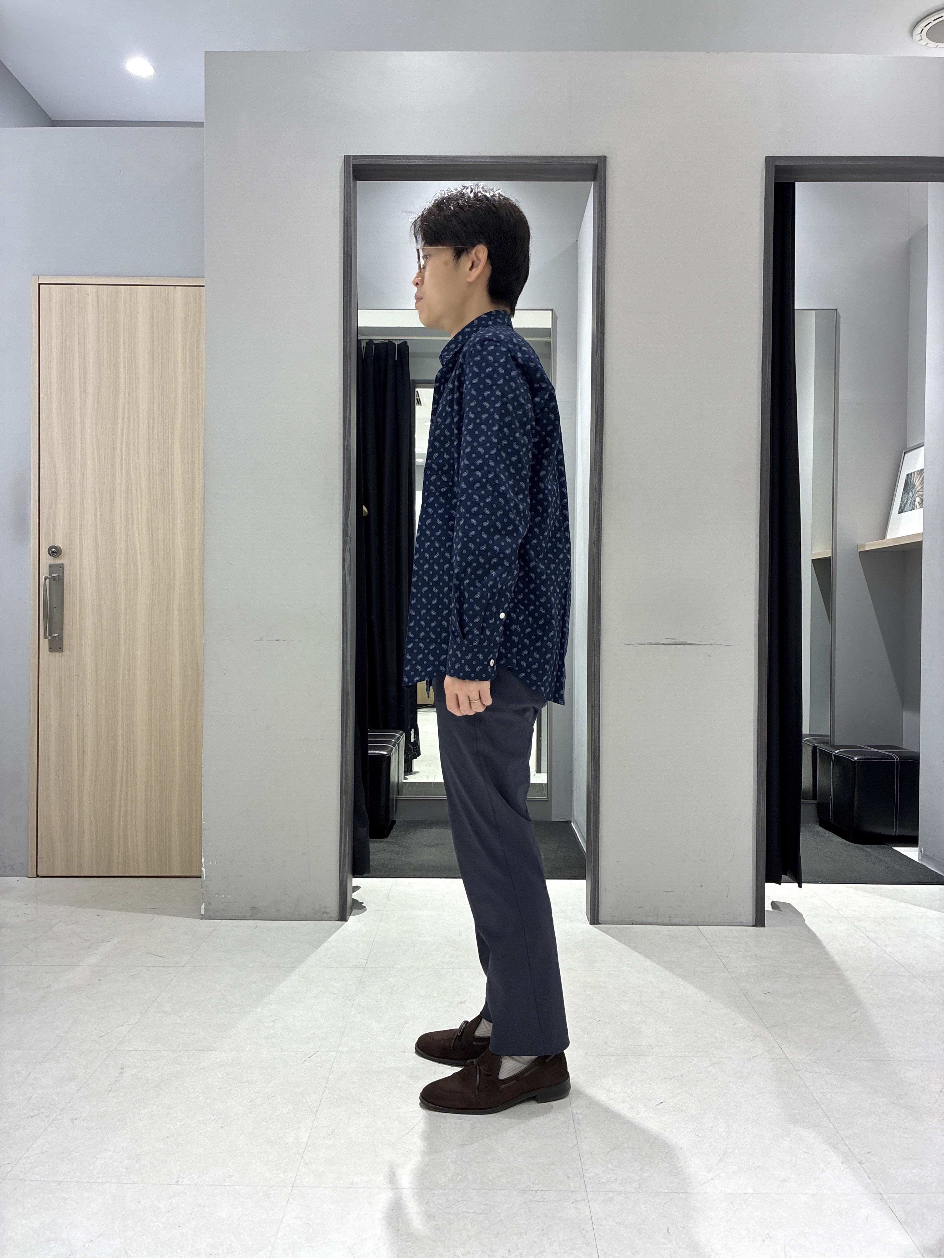 わいずみさんの「TAKEO KIKUCHI｜【BOWLER HAT LABEL】小紋ペイズリープリント 長袖シャツ」を使ったコーディネート