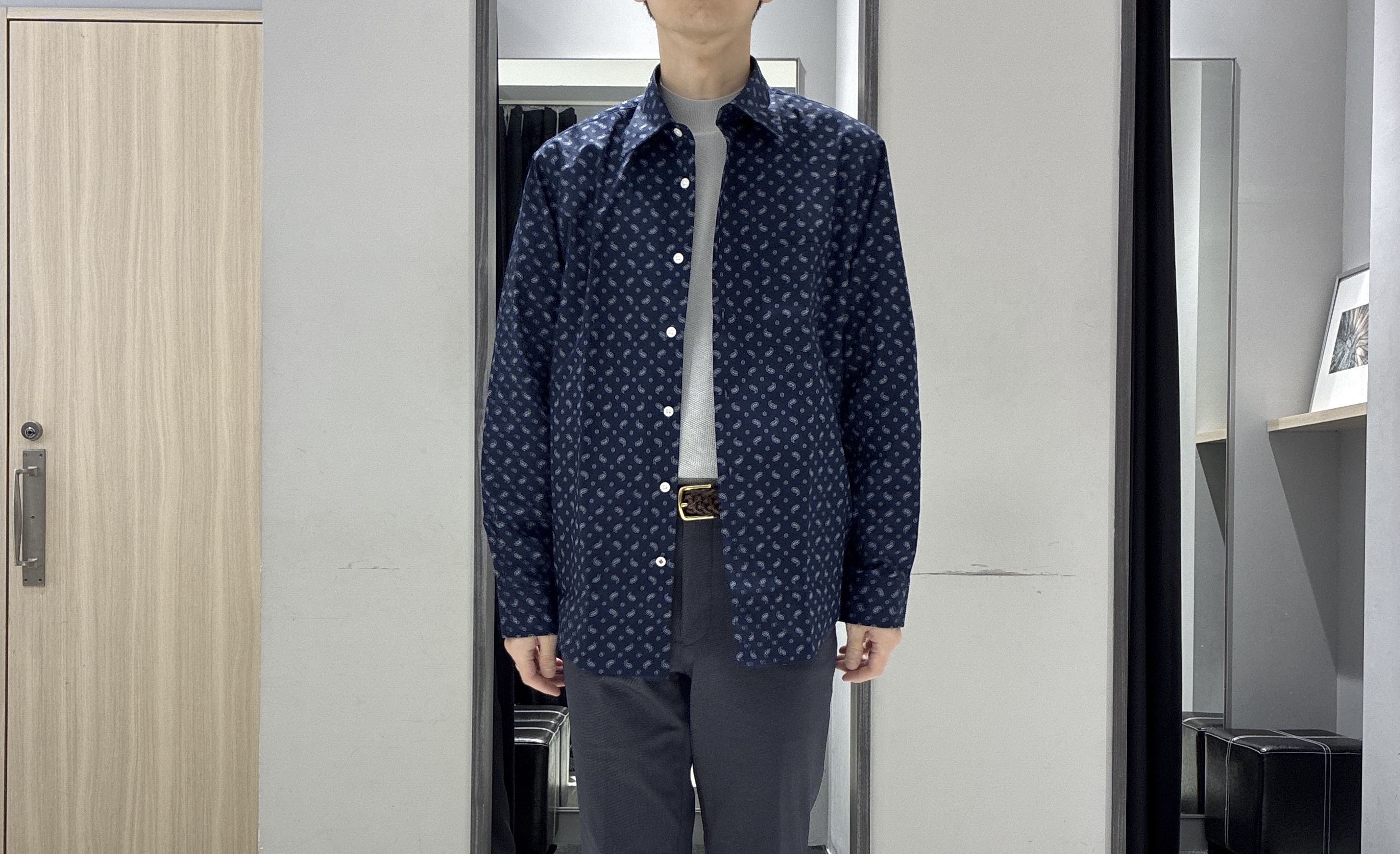 わいずみさんの「TAKEO KIKUCHI｜【BOWLER HAT LABEL】小紋ペイズリープリント 長袖シャツ」を使ったコーディネート