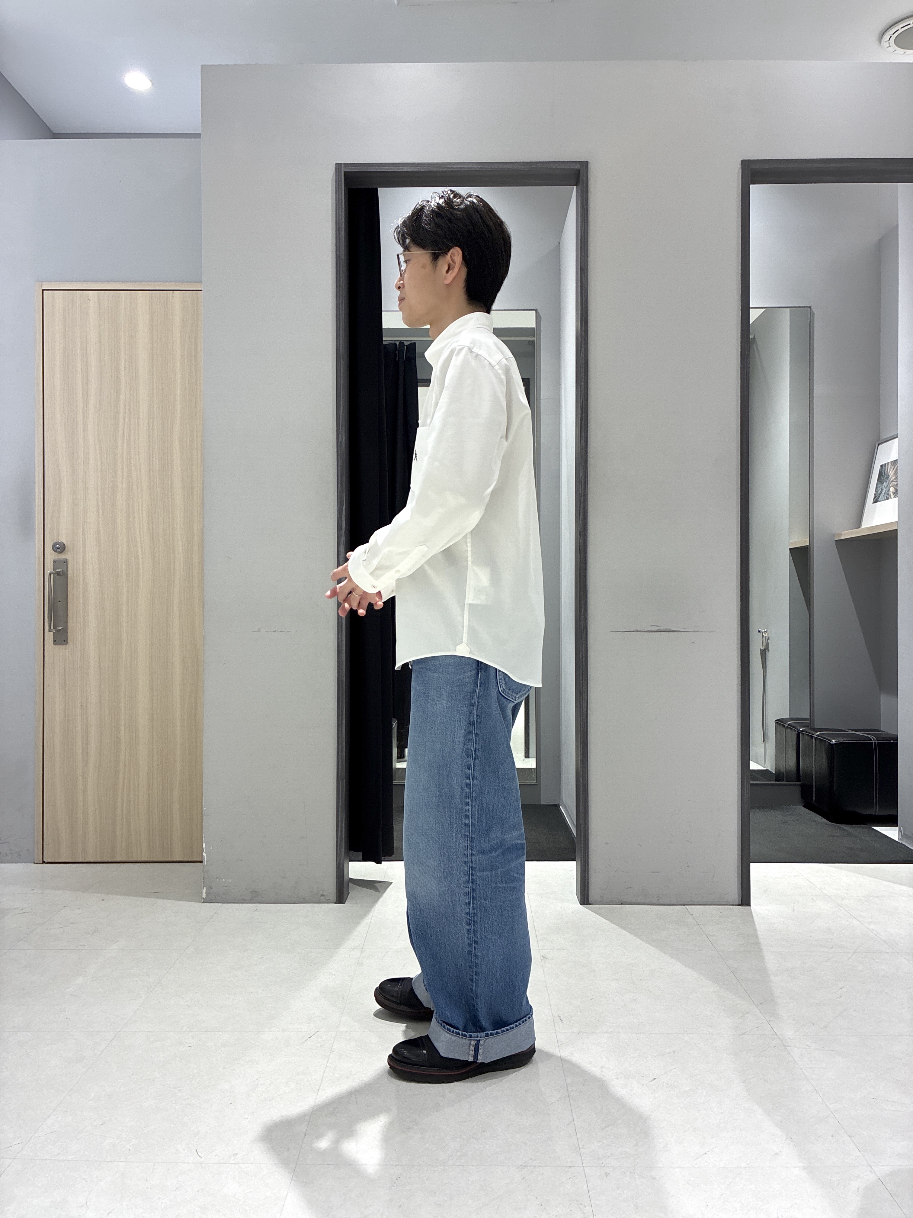 わいずみさんの「TAKEO KIKUCHI｜【ON／OFF兼用】CARREMANファブリック ノーカラージャケット」を使ったコーディネート