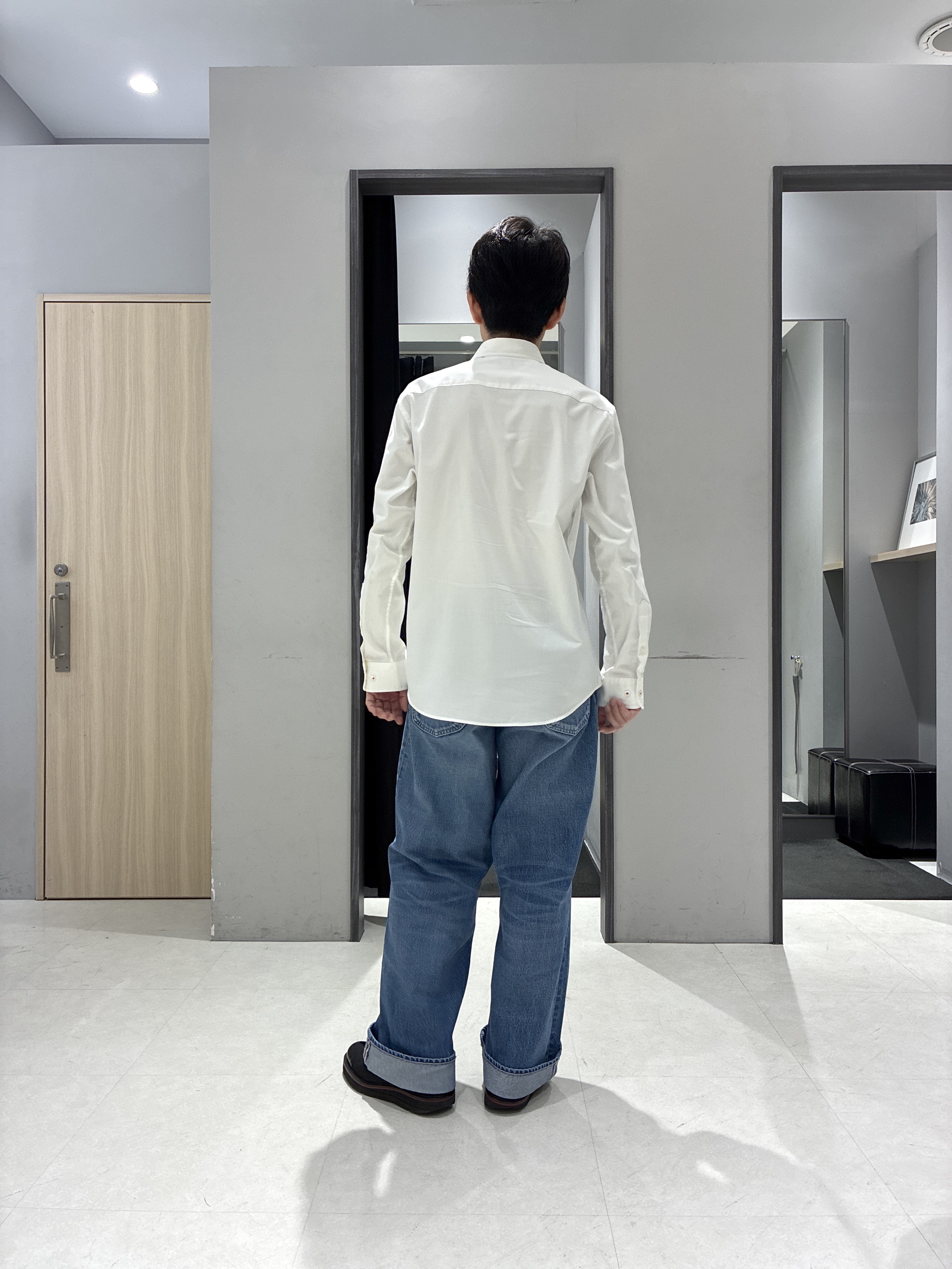 わいずみさんの「TAKEO KIKUCHI｜【ON／OFF兼用】CARREMANファブリック ノーカラージャケット」を使ったコーディネート