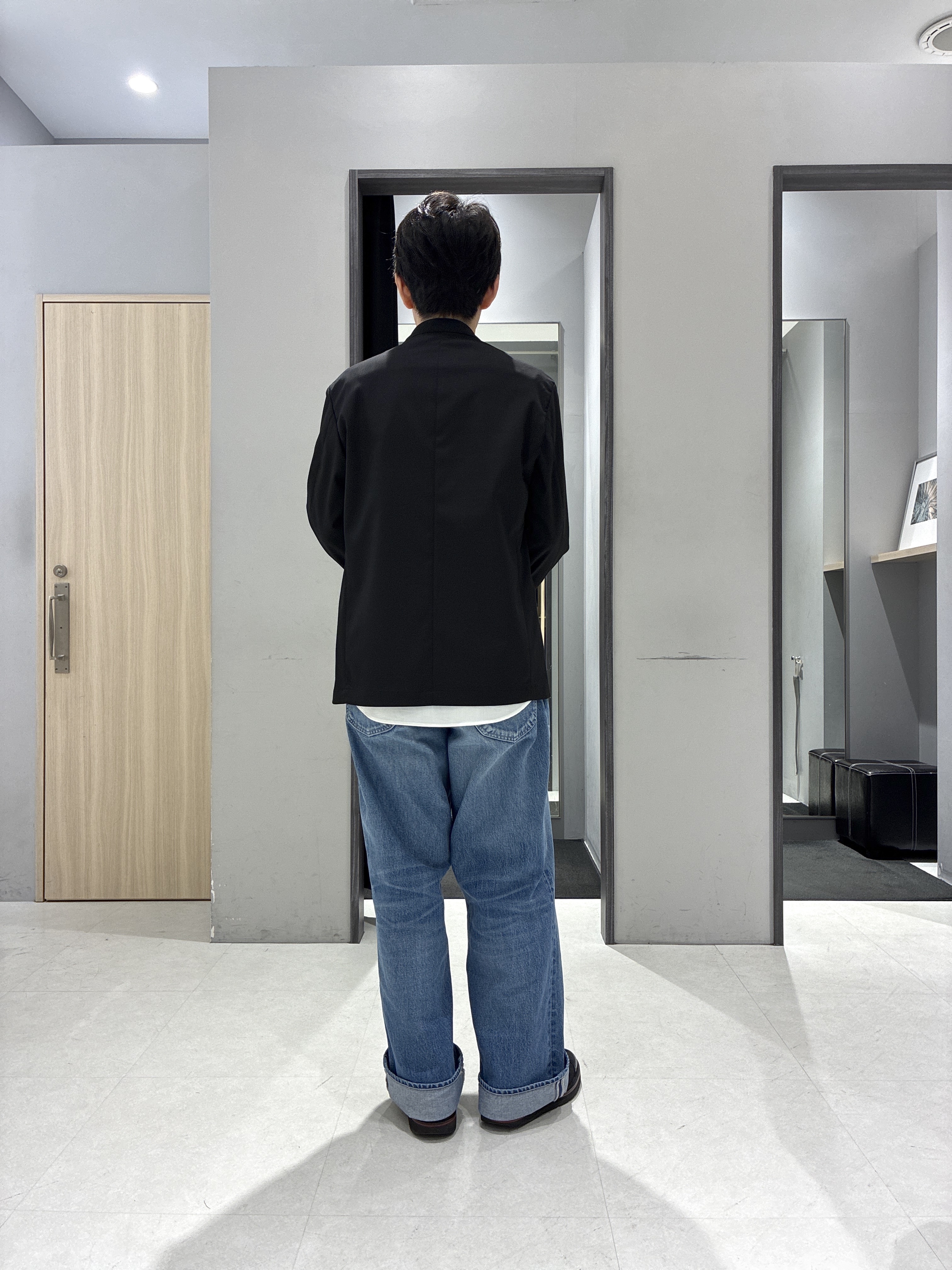 わいずみさんの「TAKEO KIKUCHI｜【ON／OFF兼用】CARREMANファブリック ノーカラージャケット」を使ったコーディネート