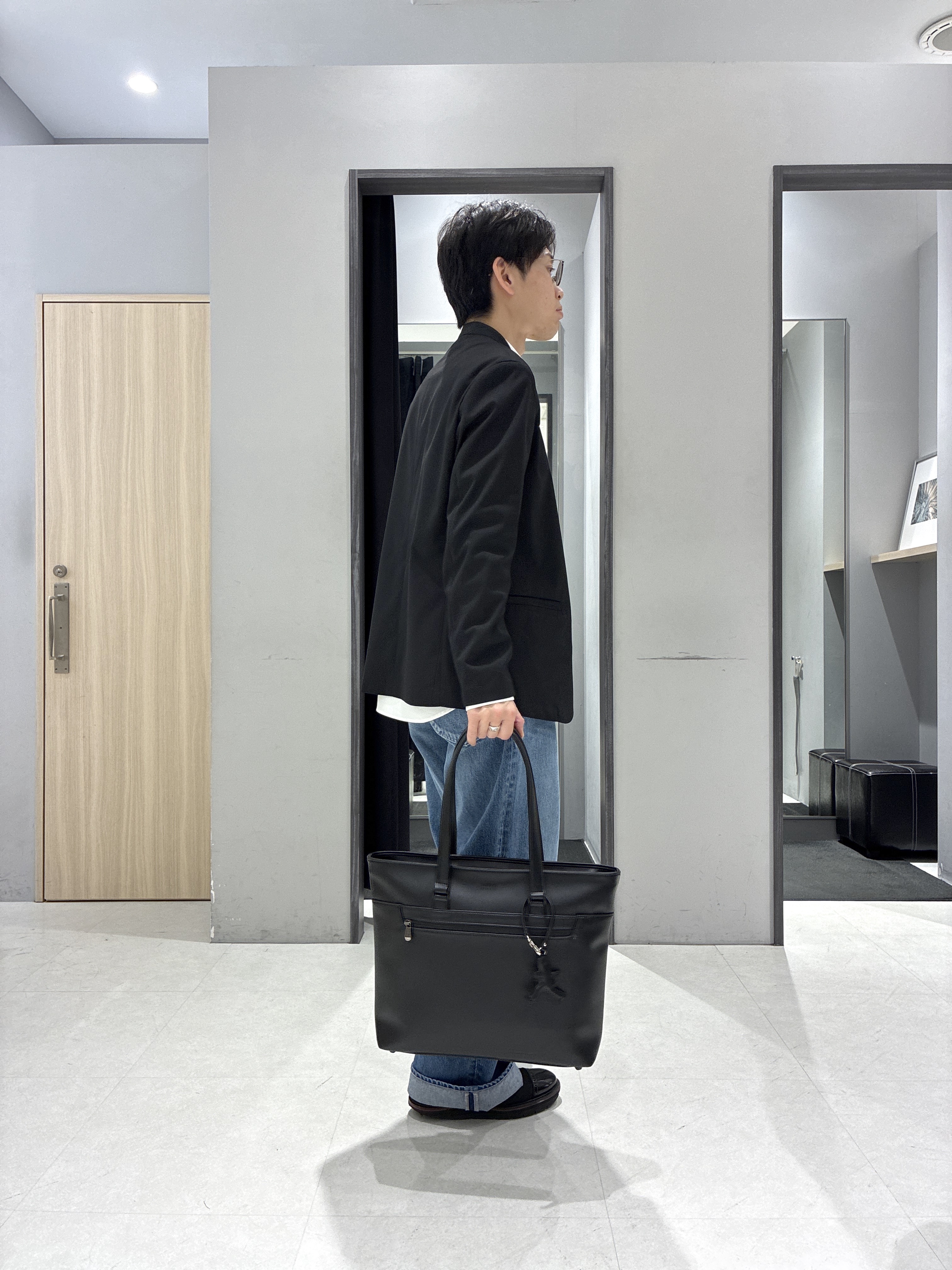 わいずみさんの「TAKEO KIKUCHI｜【ON／OFF兼用】CARREMANファブリック ノーカラージャケット」を使ったコーディネート