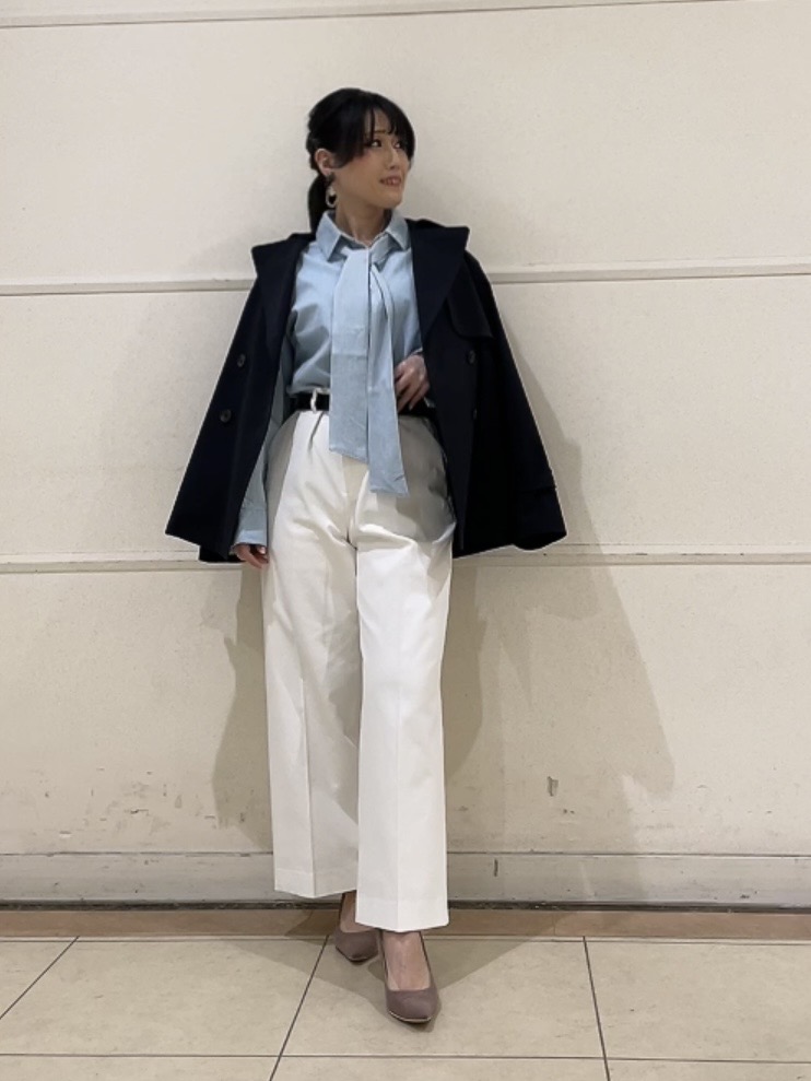 watanabeさんの「UNTITLED｜【定番人気/はっ水/洗える】タスランショートトレンチコート」を使ったコーディネート