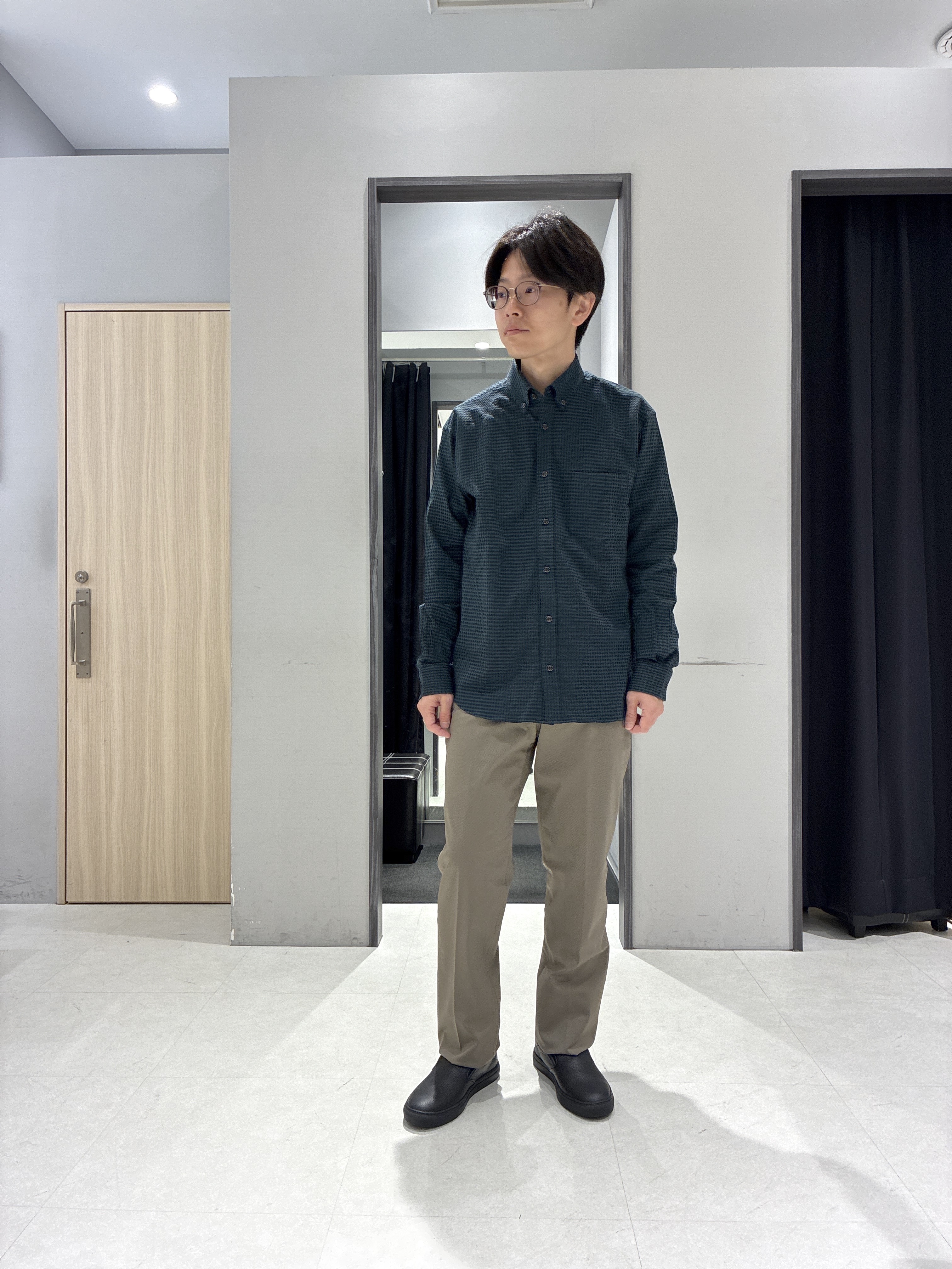 わいずみさんの「TAKEO KIKUCHI｜リネンライクカルゼ リブブルゾン」を使ったコーディネート