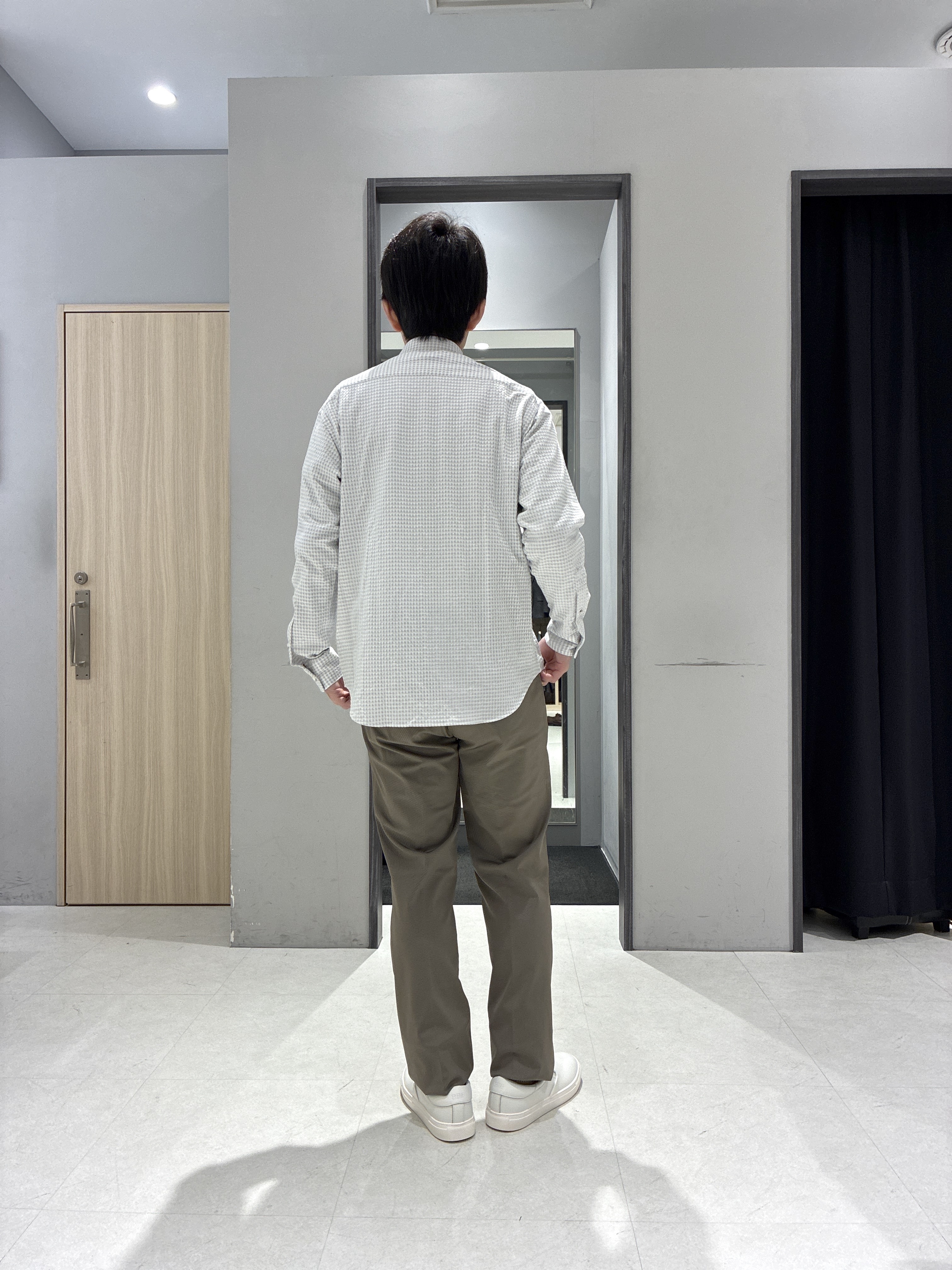 わいずみさんの「TAKEO KIKUCHI｜リネンライクカルゼ リブブルゾン」を使ったコーディネート