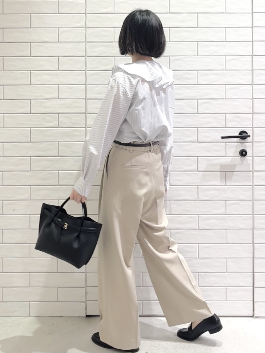 しおりさんの「OPAQUE.CLIP｜フロントフリルブラウス【洗濯機OK】」を使ったコーディネート