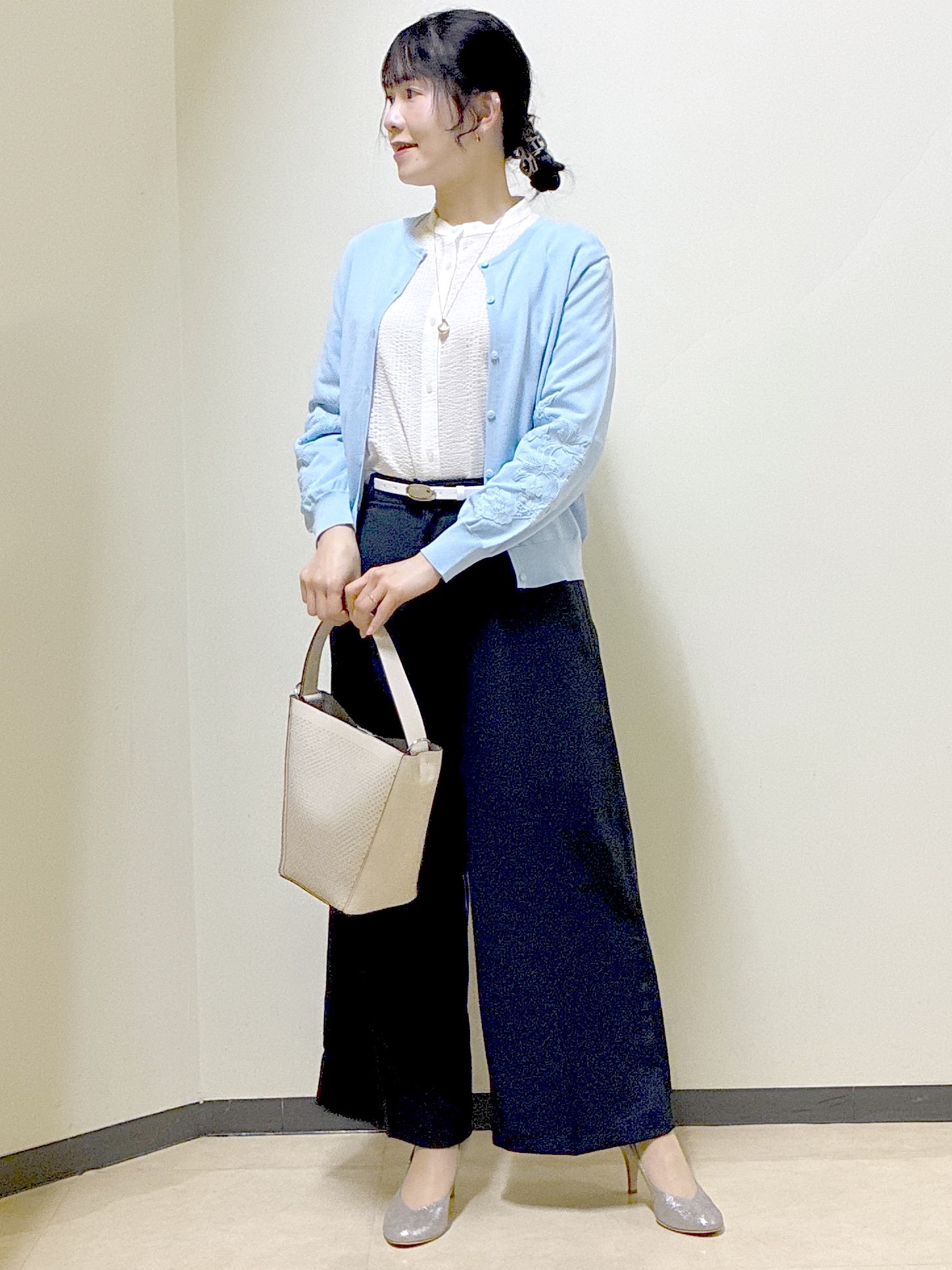  beni_gingerさんの「Reflect｜【ゆったり着られる◎】バンドカラーシャツブラウス」を使ったコーディネート