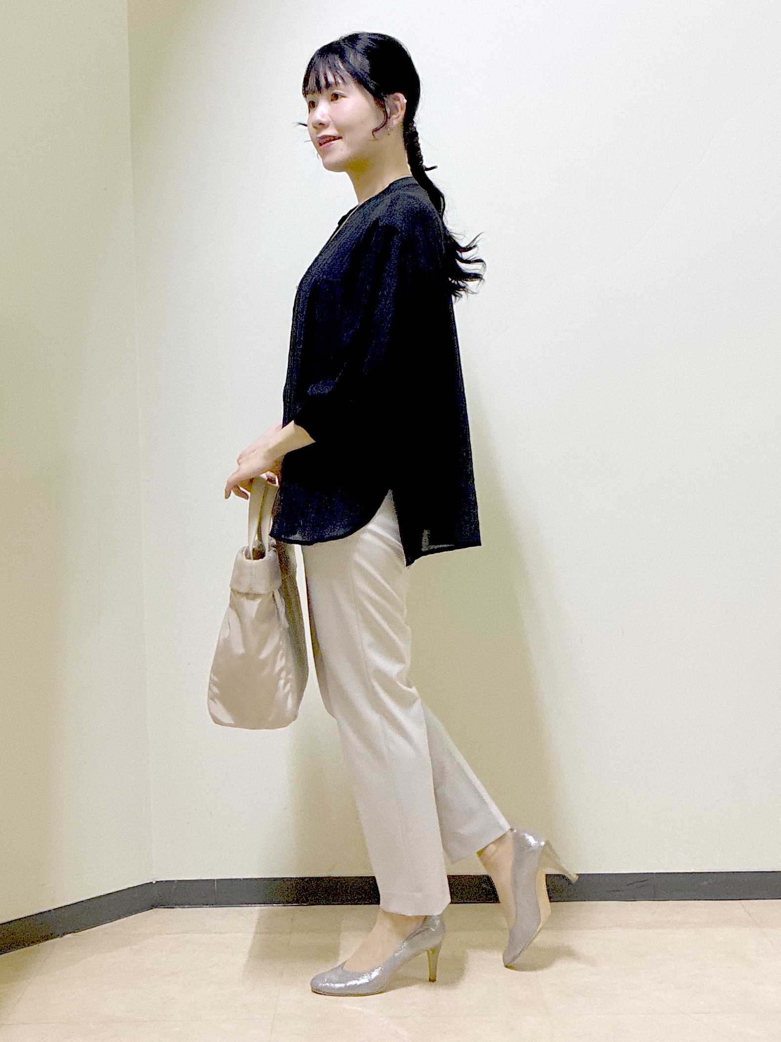  beni_gingerさんの「Reflect｜【重ね着でも一枚着でも◎】バンドカラーオーバーサイズシャツブラウス」を使ったコーディネート