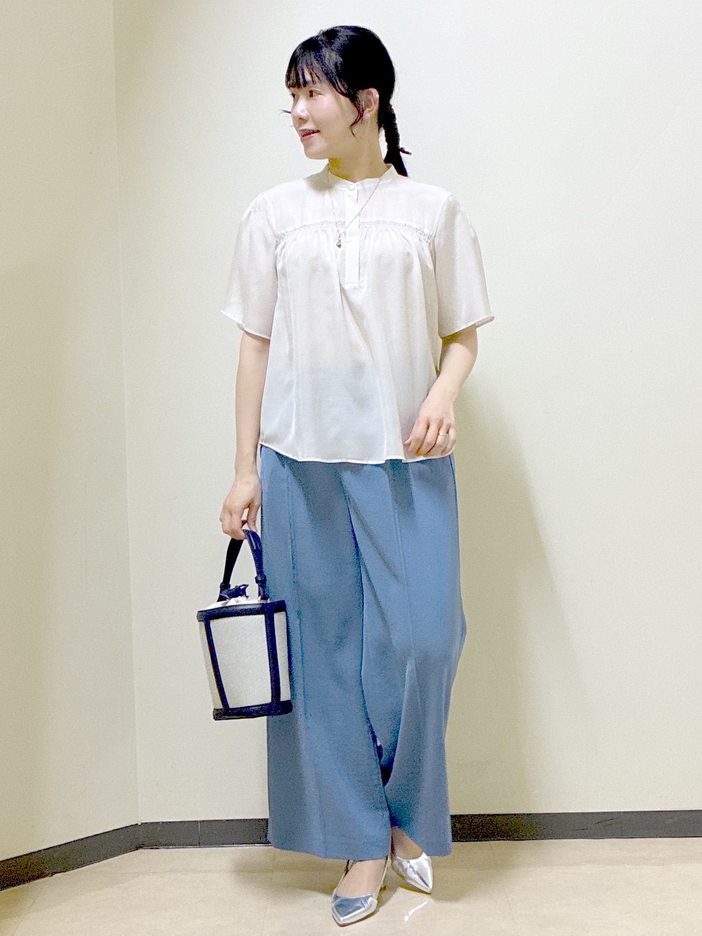  beni_gingerさんの「Reflect｜【選べる5色◎／マシンウォッシュ可】シャーリングデザインブラウス」を使ったコーディネート