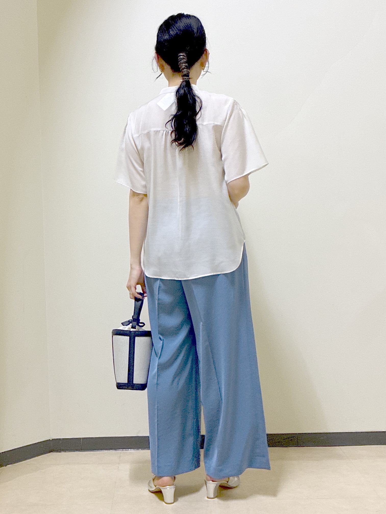  beni_gingerさんの「Reflect｜【選べる5色◎／マシンウォッシュ可】シャーリングデザインブラウス」を使ったコーディネート