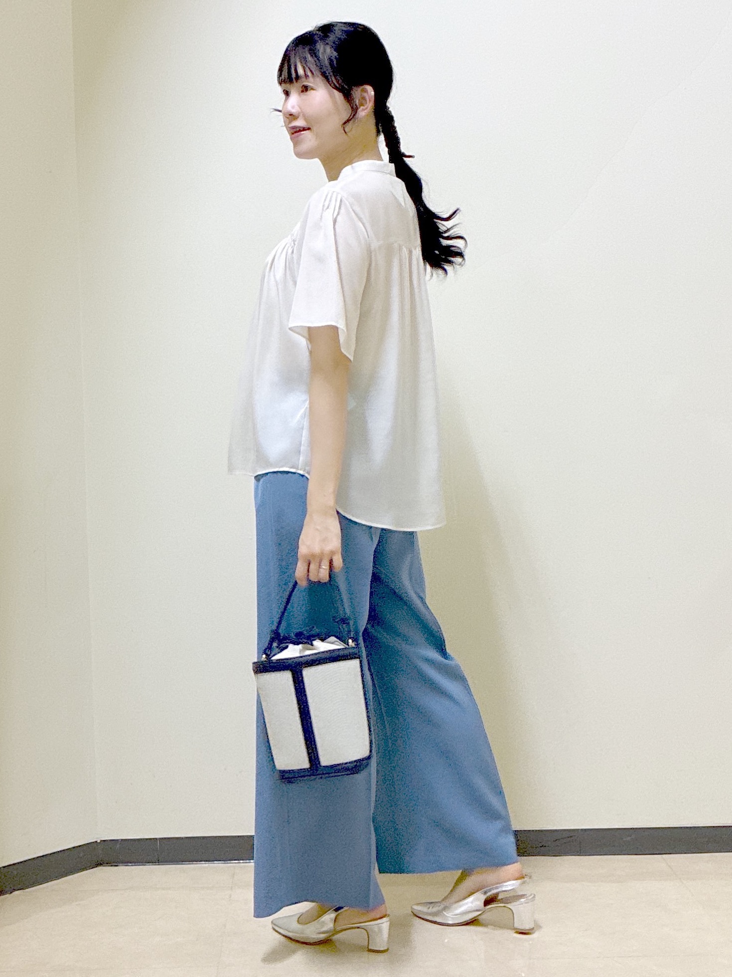  beni_gingerさんの「Reflect｜【選べる5色◎／マシンウォッシュ可】シャーリングデザインブラウス」を使ったコーディネート
