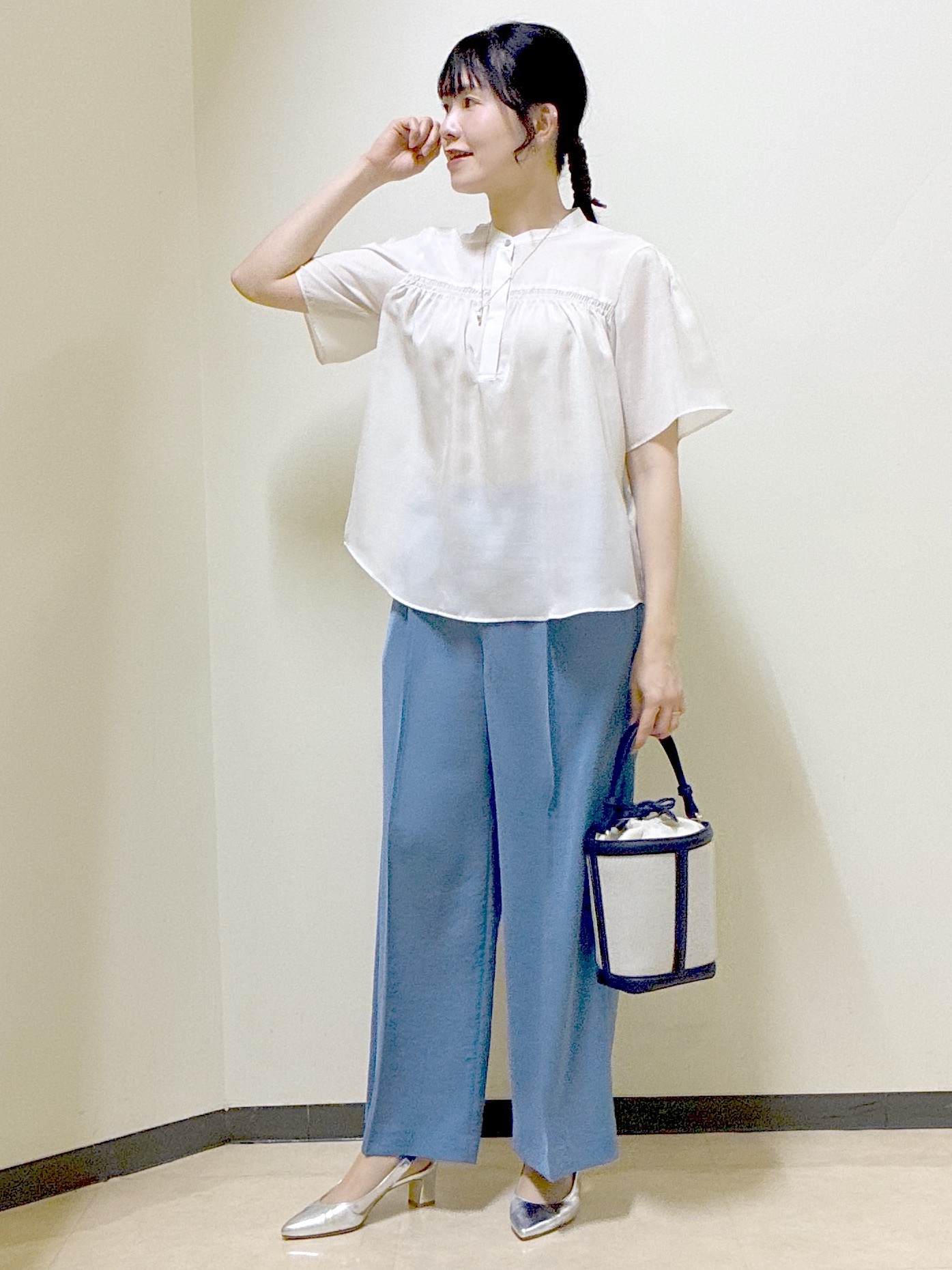  beni_gingerさんの「Reflect｜【選べる5色◎／マシンウォッシュ可】シャーリングデザインブラウス」を使ったコーディネート