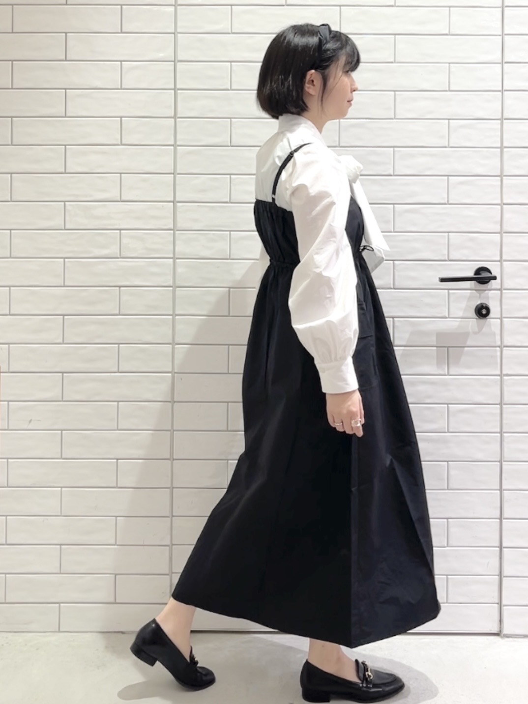 しおりさんの「OPAQUE.CLIP｜《通勤対応》ボウタイシャツブラウス【洗濯機OK】」を使ったコーディネート