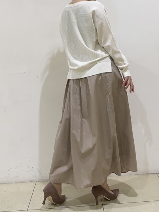 watanabeさんの「UNTITLED｜【洗える／キレイ色】体型カバー無縫製ニット」を使ったコーディネート