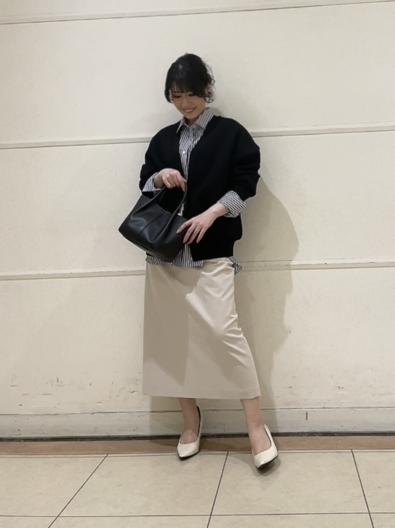 watanabeさんの「UNTITLED｜【軽羽織り/セットアップ可】ジップアップニットカーディガン」を使ったコーディネート