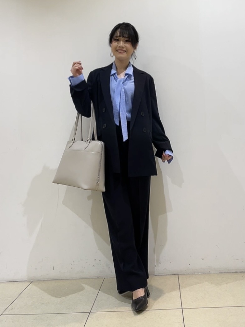 watanabeさんの「UNTITLED｜【新色追加/セットアップ可】エアリー ダブルブレストジャケット」を使ったコーディネート