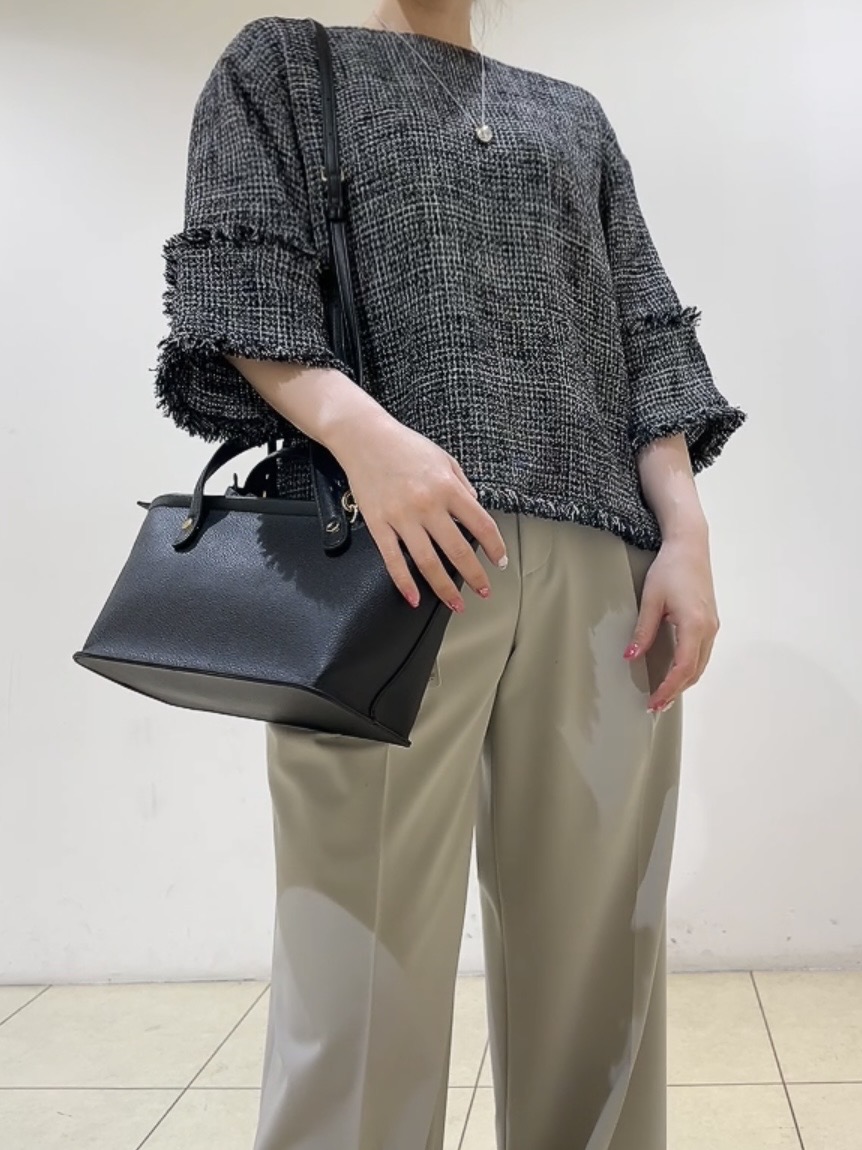 watanabeさんの「UNTITLED｜【洗える】ツイードドルマンブラウス」を使ったコーディネート