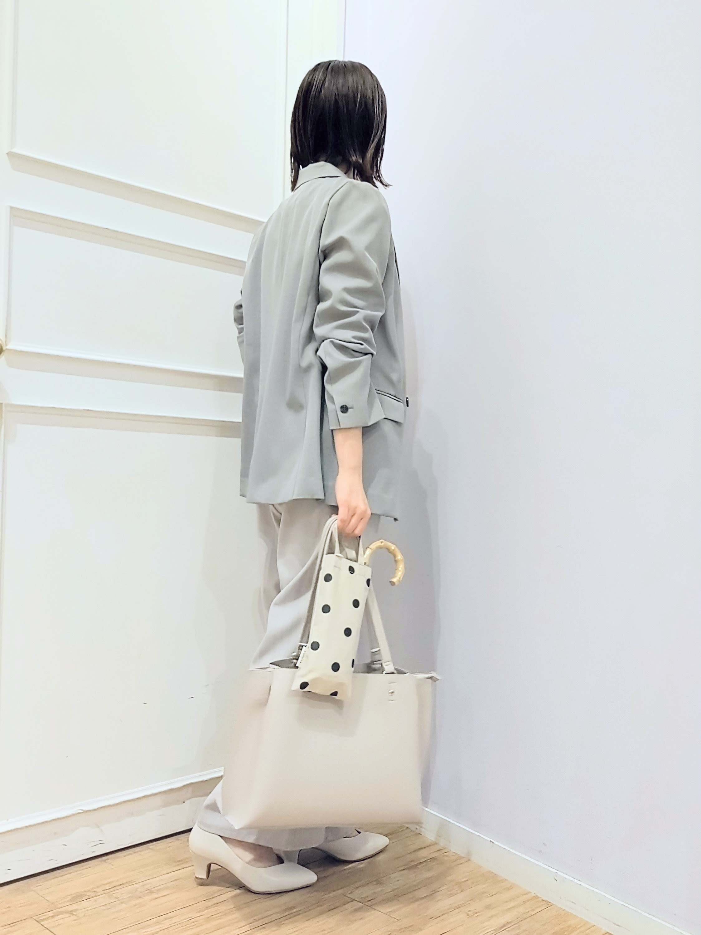 miomioさんの「SHOO･LA･RUE｜【洗濯機可/イージーケア/UV】オンオフ使える　ゆったりダブルジャケット」を使ったコーディネート