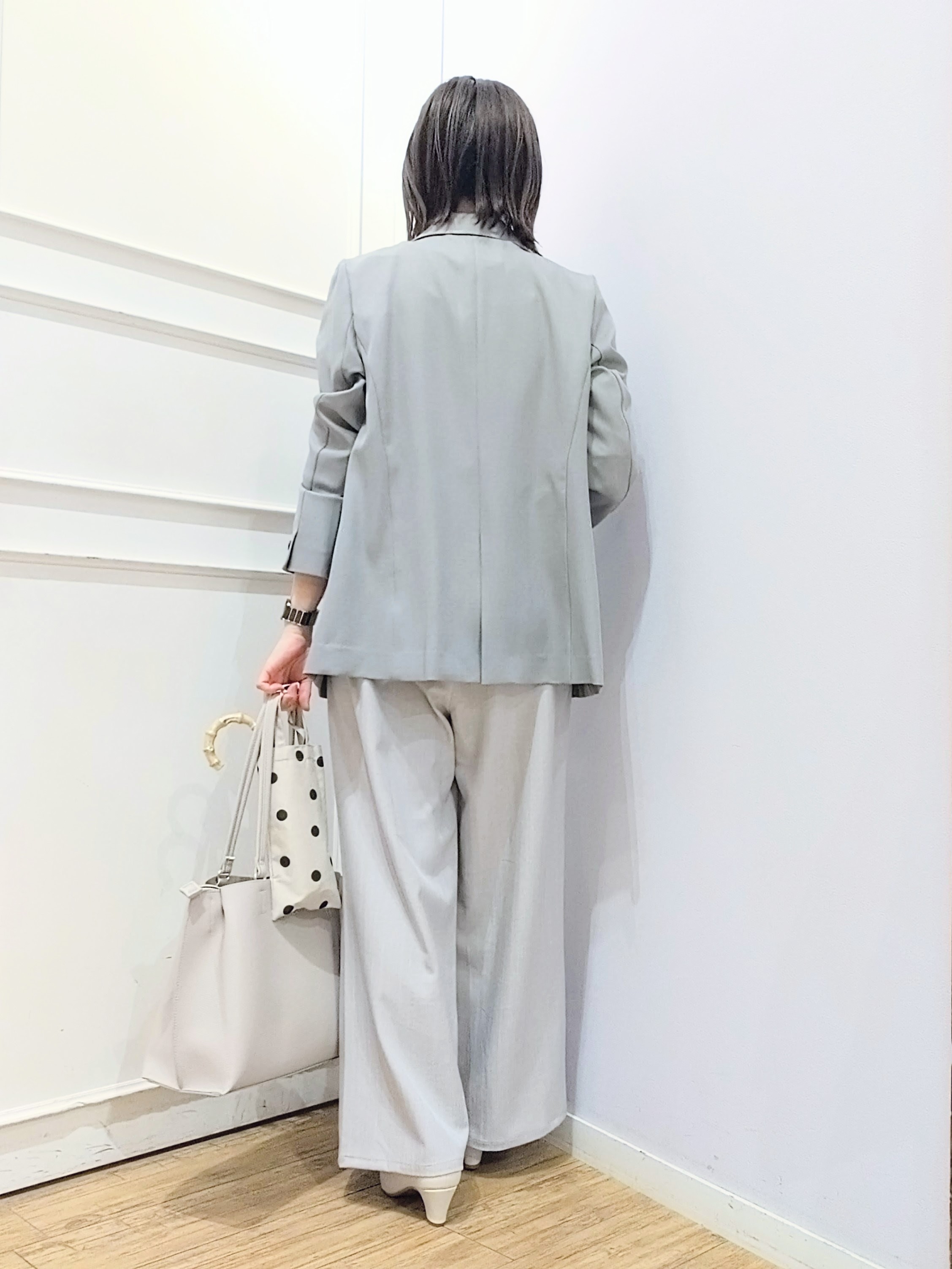 miomioさんの「SHOO･LA･RUE｜【洗濯機可/イージーケア/UV】オンオフ使える　ゆったりダブルジャケット」を使ったコーディネート