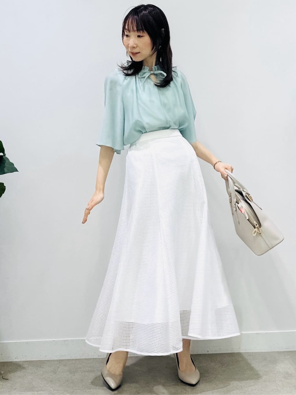 Miwaさんの「UNTITLED｜【シアー/首元フリル】シルキーシフォンブラウス」を使ったコーディネート