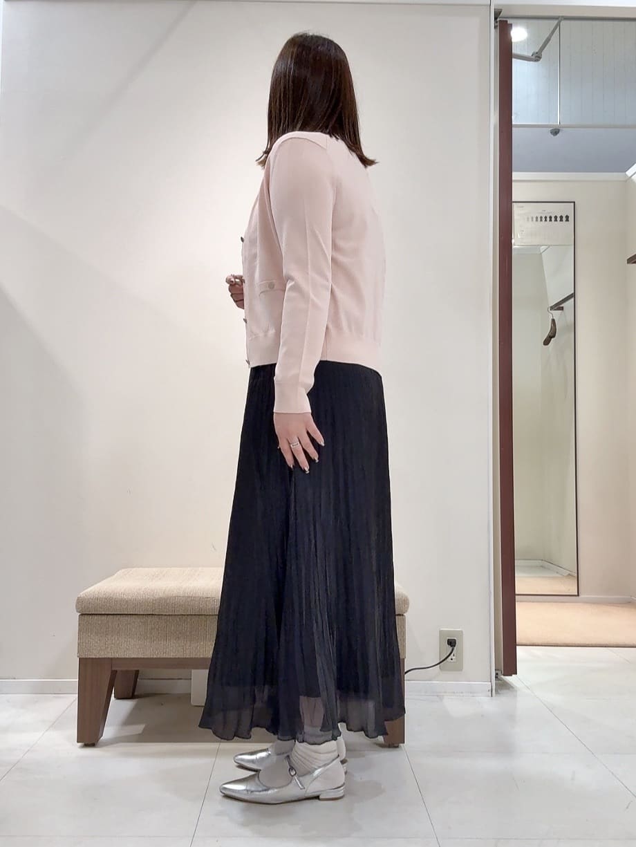 YUIさんの「UNTITLED｜【アンサンブル可/洗える】クルーネックニットカーディガン」を使ったコーディネート