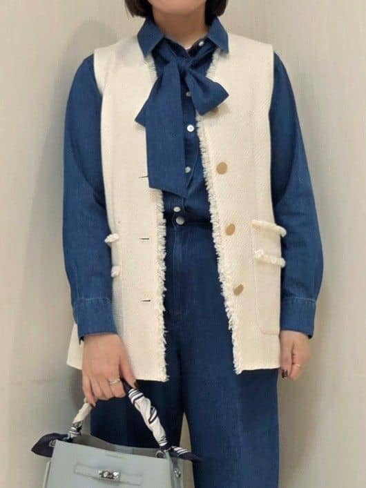 naokoさんの「UNTITLED｜【オンオフ使える】スラブツイード ジレ」を使ったコーディネート
