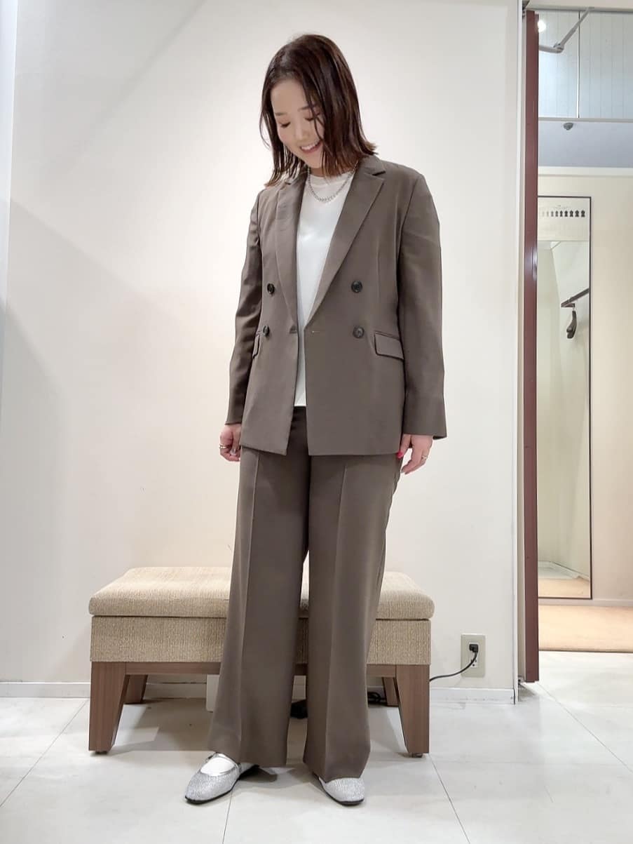 YUIさんの「UNTITLED｜【新色追加/セットアップ可】エアリー ダブルブレストジャケット」を使ったコーディネート