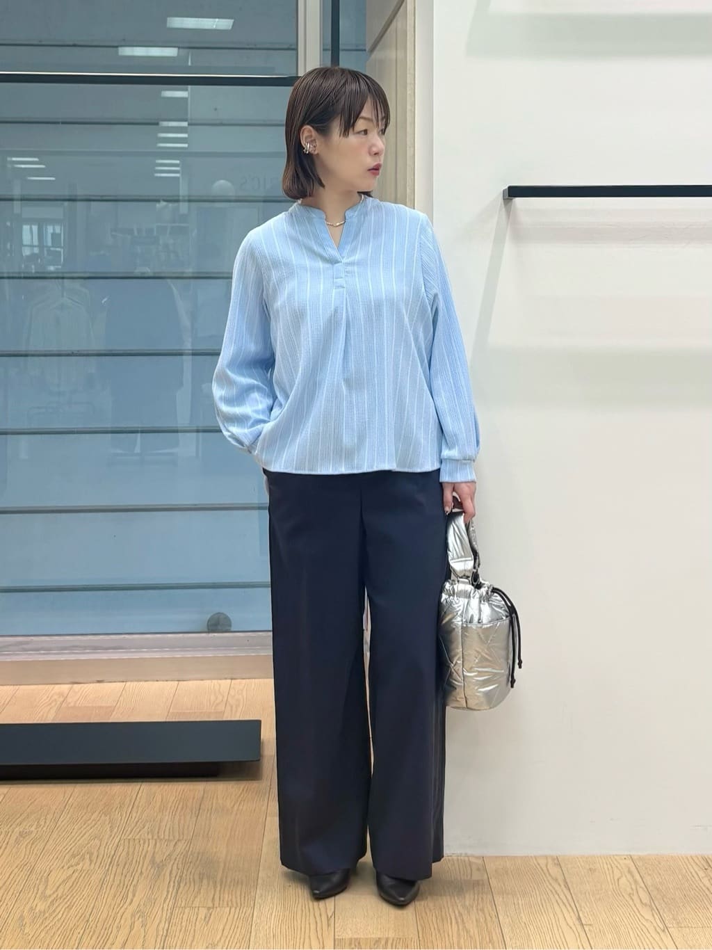 asamiさんの「INDIVI｜【洗える／着心地楽ちん】ブラウス風ストライプカットソートップス」を使ったコーディネート