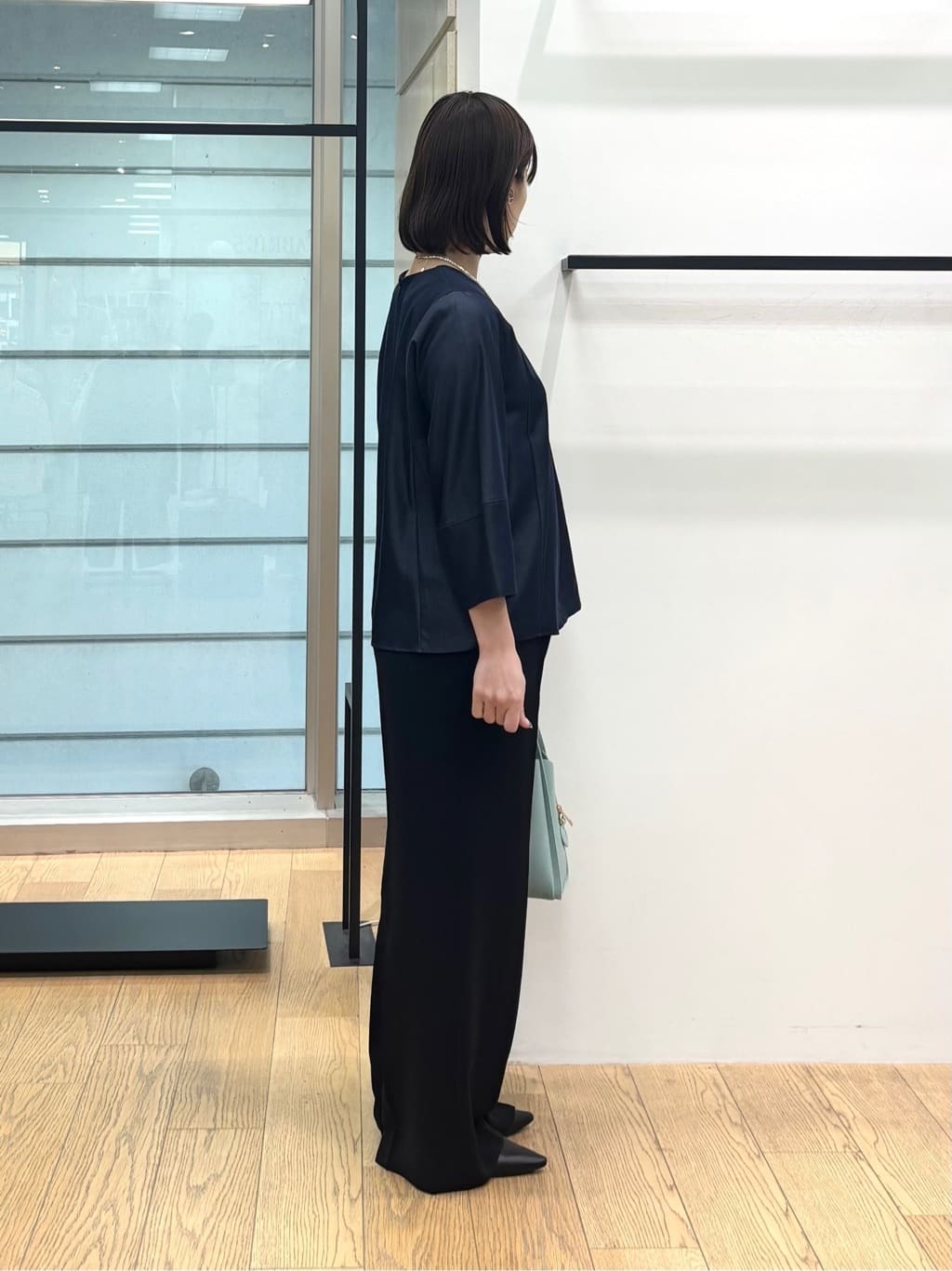 asamiさんの「INDIVI｜【洗える／UVケア／SETUP可能】デニムライク ランタン袖ブラウス」を使ったコーディネート