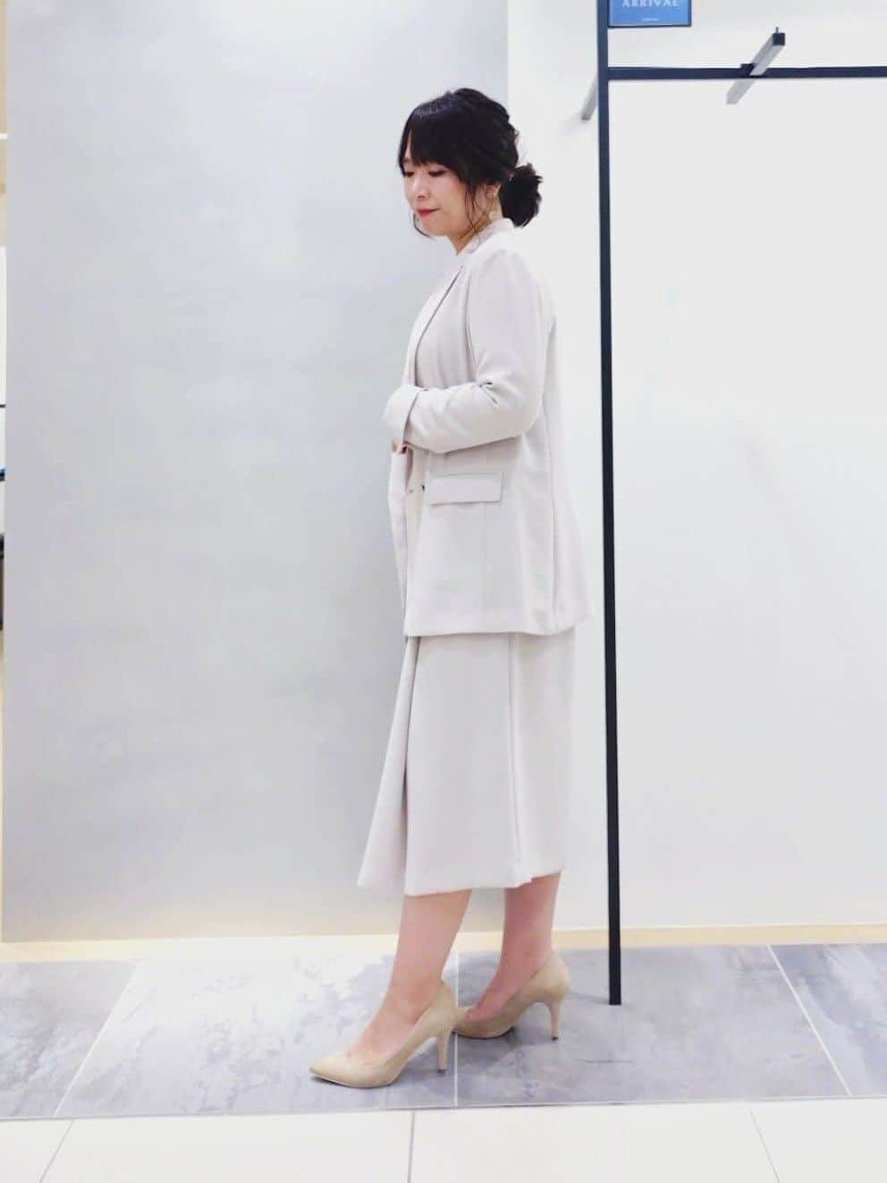 TOMOMIさんの「INDIVI｜【洗える／多機能／SETUP可】着る日傘ダブルジャケット」を使ったコーディネート