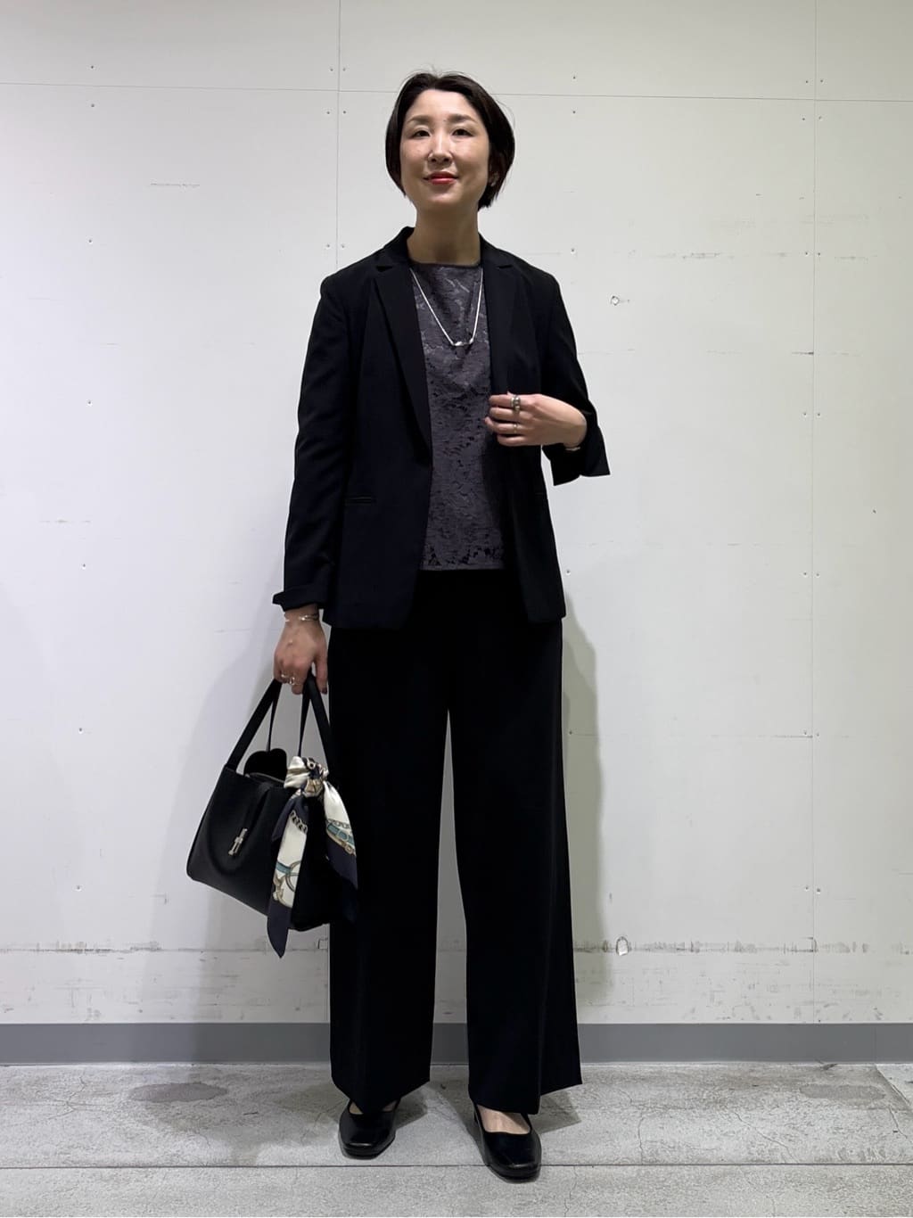 yuriさんの「INDIVI｜【通勤スーツ／洗える】ストレッチワイドパンツ」を使ったコーディネート