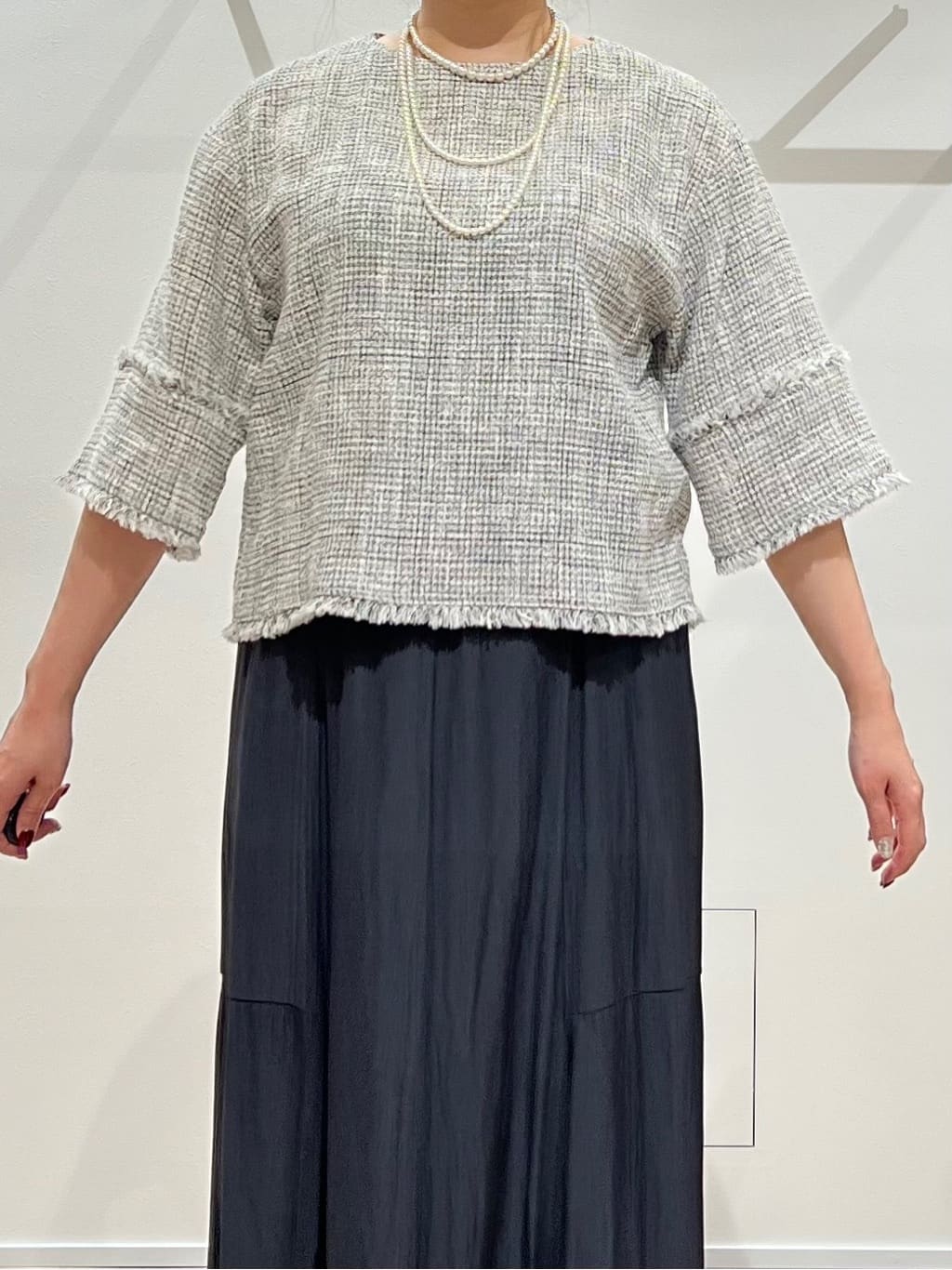 TOMOMIさんの「UNTITLED｜【洗える】ツイードドルマンブラウス」を使ったコーディネート