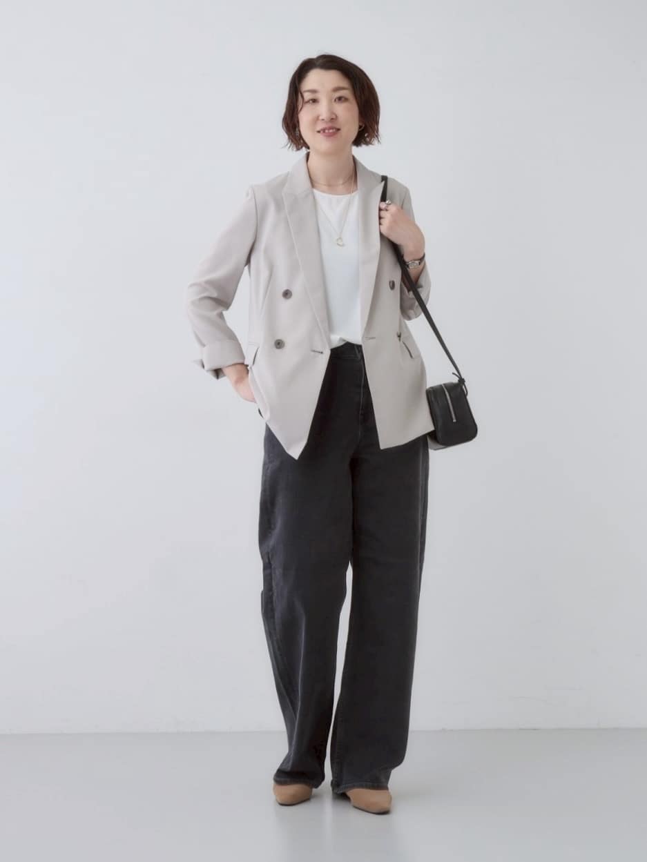 yuriさんの「INDIVI｜【着心地◎！】タックワイドパンツ」を使ったコーディネート